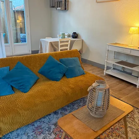 Maison De Avec Petite Terrasse * Αζάν